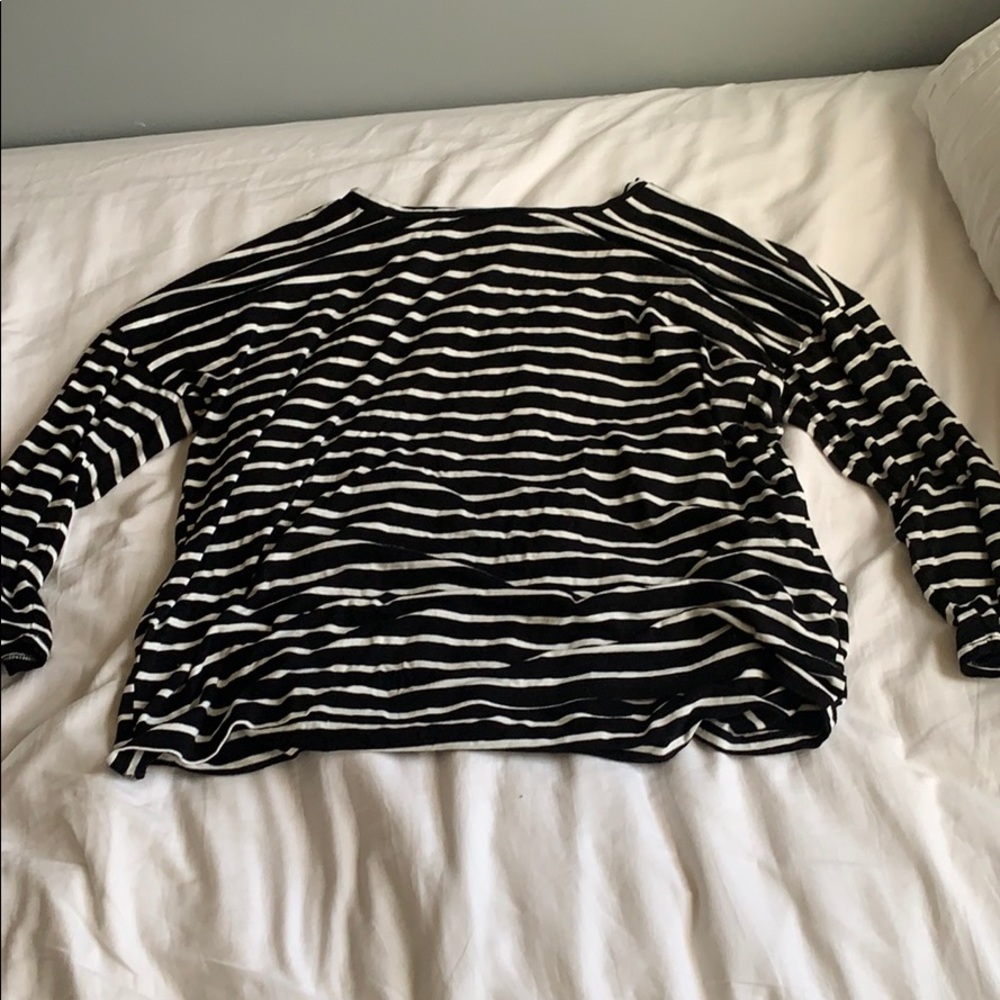 three quarter sleeve striped shirt